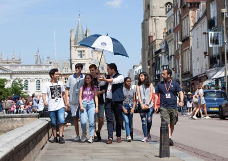 Foreign students touring Cambridge